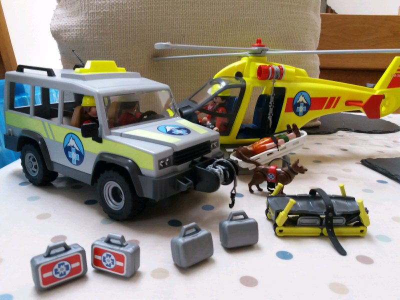 playmobil mountain rescue truck